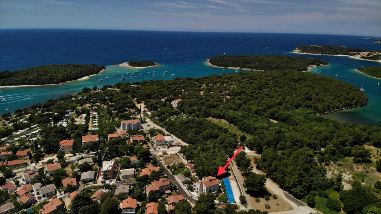 Predivan Novouredeni Apartman U Blizini Mora Banjole Exteriér fotografie
